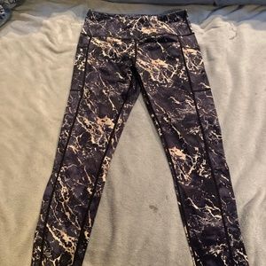 CVG workout leggings